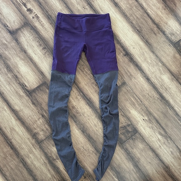 ALO Yoga Purple & Grey Goddess Leggings - Picture 1 of 6